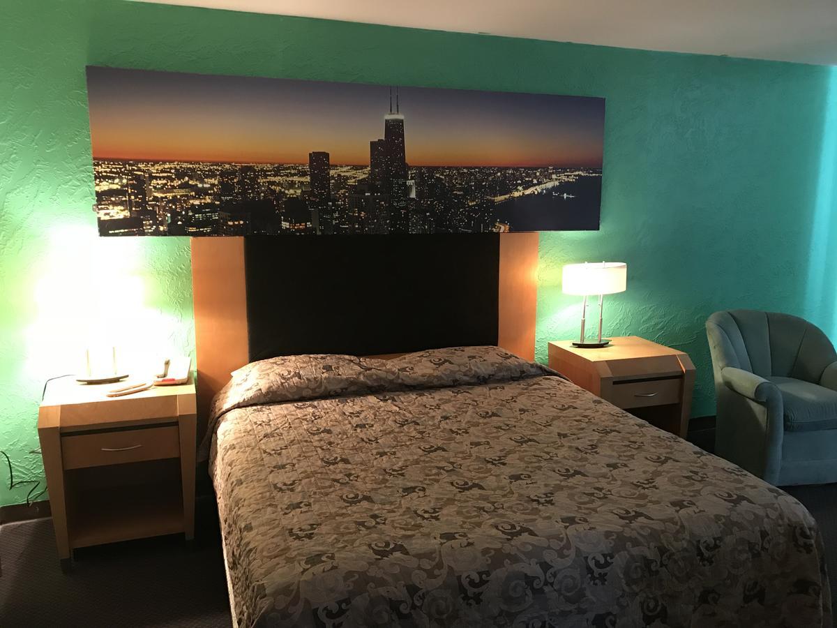 Fiesta Motel Pontiac Εξωτερικό φωτογραφία