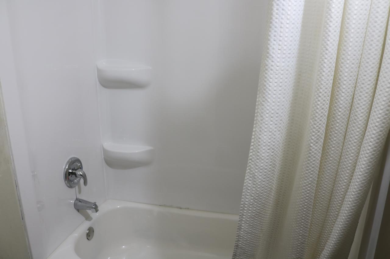 Fiesta Motel Pontiac Εξωτερικό φωτογραφία
