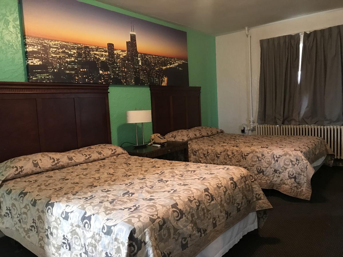 Fiesta Motel Pontiac Εξωτερικό φωτογραφία